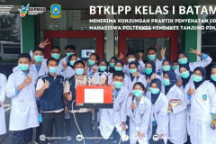 Kunjungan Poltekkes dalam rangka praktik penyehatan Udara