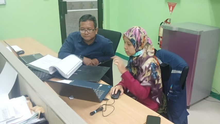 3c. Audit pada Ins. Mikrobiologi & Biomolekuler-area pra pemeriksaan (Auditor Bapak Budi Prayitno, Auditee Ibu Anita Sofia)