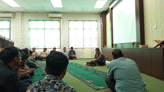 Penyampaian Kultum Ramadhan oleh Bpk Budi Prayitno (perwakilan pegawai pada Instalasi)